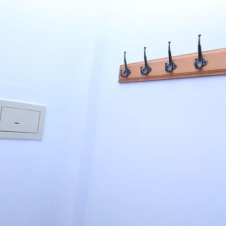 To بيت ضيافة 4*