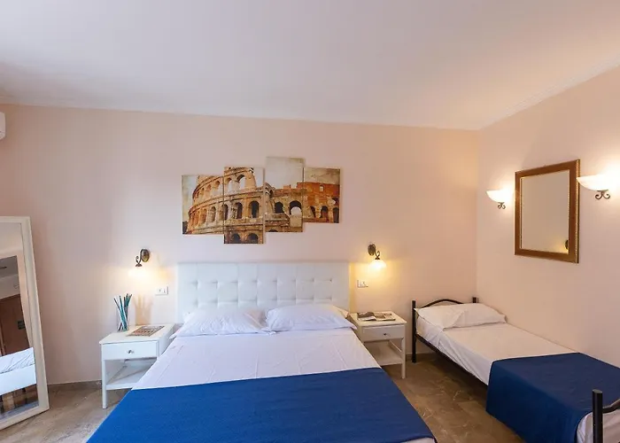 게스트하우스 롬 투 4*